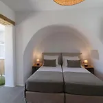 Archon Seaside Retreat מלון דירות Pláka