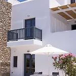 Archon Seaside Retreat Pláka