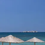 מלון דירות Archon Seaside Retreat