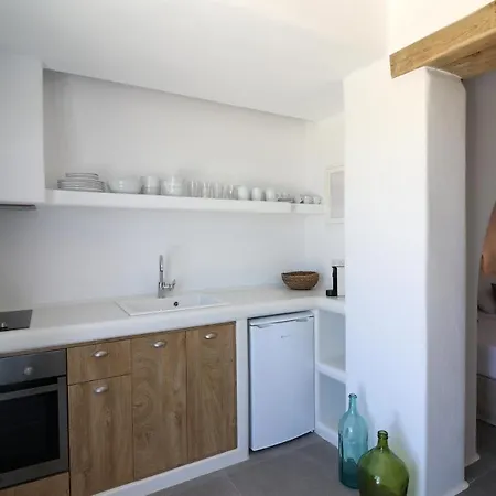 Archon Seaside Retreat Pláka