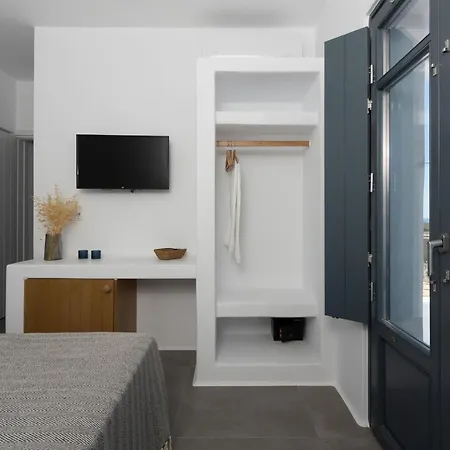 Archon Seaside Retreat 4* Pláka